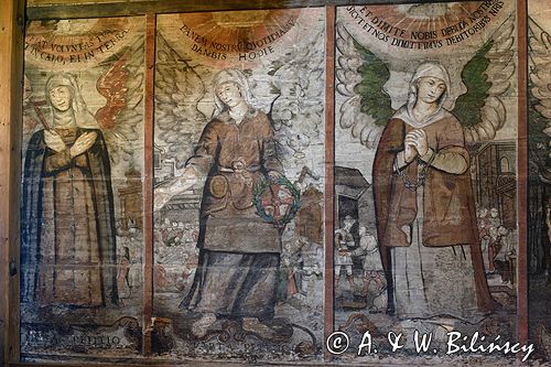 Binarowa późnogotycki zabytkowy kościół drewniany z około 1500 roku, powiat Gorlice