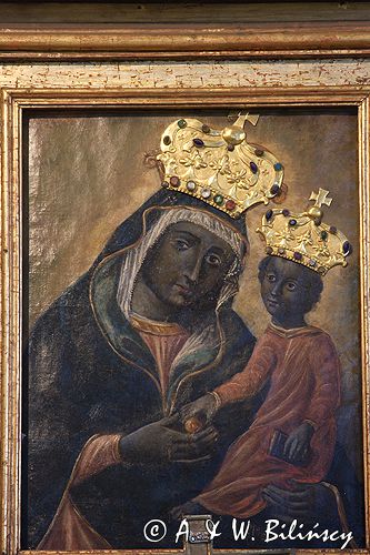 Binarowa późnogotycki zabytkowy kościół drewniany z około 1500 roku, powiat Gorlice