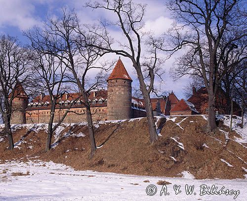 zamek w Bytowie, zima na Kaszubach