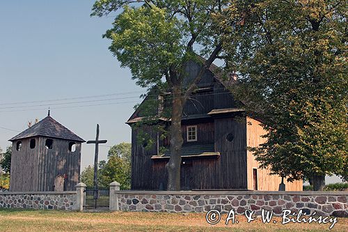 Gąsiorowo kościół drewniany i dzwonnica powiat Pułtusk