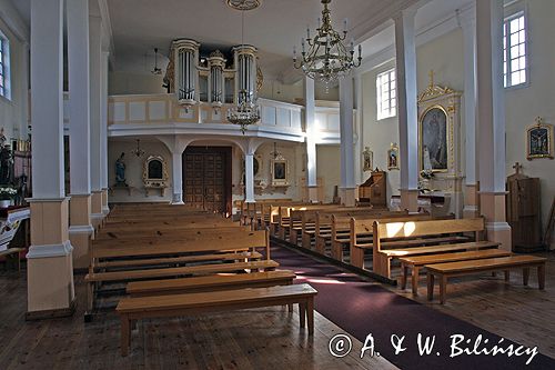 Kampinos zabytkowy kościół barok polski z 1773-82 roku powiat Błonie