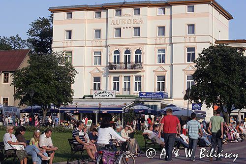 Międzyzdroje, hotel Aurora, Wyspa Wolin, deptak