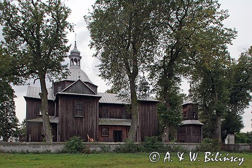 Mnichów zabytkowy kościół barokowy z 1765-70 roku powiat Jędrzejów