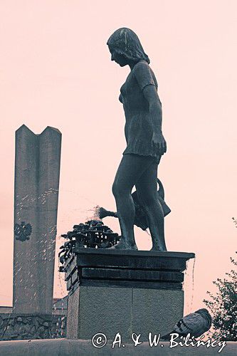 fontanna Dziewczyna z konewką, Nakło nad Notecią