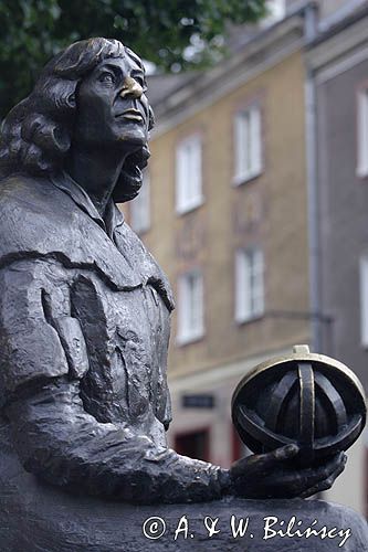 Olsztyn, pomnik Mikołaja Kopernika