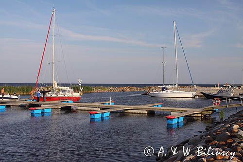 port jachtowy Ringsu, wyspa Ruhnu, Estonia Ringsu harbour, Ruhnu Island, Estonia