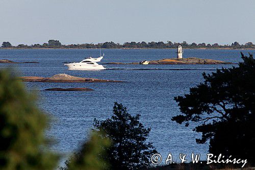 szlak wodny przy Stora Kattelso, Kalmarsund, szwedzkie szkiery, Szwecja