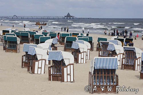 molo i plaża w Heringsdorf na wyspie Uznam, Niemcy