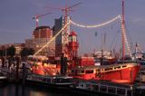 Hamburg, rzeka Łaba, City Sport Hafen, latarniowiec, Niemcy