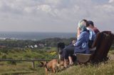 widok ze wzgórza przy latarni morskiej na wyspie Hiddensee, Mecklenburg-Vorpommern, Niemcy