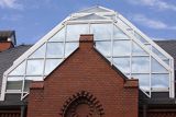 Kartuzy, cegły i szkło, nowoczesna architektura