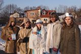 kolędnicy z Kolbuszowej, dziewczęta - kolędnicy, Matka Boska z Dzieciątkiem, Świety Józef, Gwiazda, Anioł
