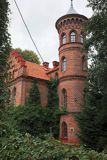 Nowy Duninów, Neogotycki zameczek