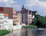 Opole, starówka, nad kanałem Młynówka