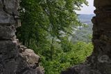 ruiny zamku Sobień, rezerwat Góra Sobień, Bieszczady, rzeka San